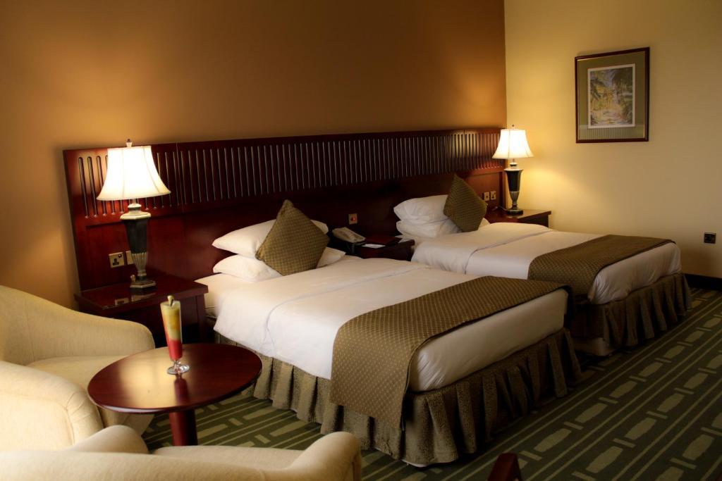 Golden Tulip Khatt Springs Resort & Spa Рас-ель-Хайма Номер фото