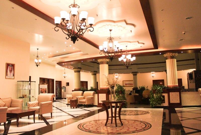 Golden Tulip Khatt Springs Resort & Spa Рас-ель-Хайма Екстер'єр фото